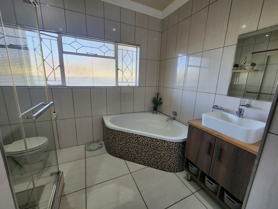 3 Bedroom Property for Sale in St Helena Free State